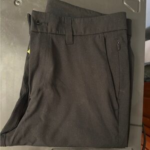 Lululemon men’s black dress pants 30x32.